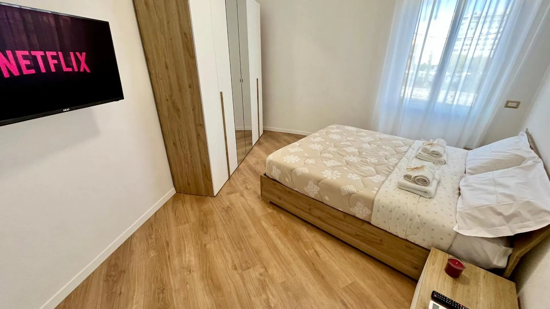 Pyramidhouse Rome - Apartment 100Mq With View - 2Km From The Colosseum